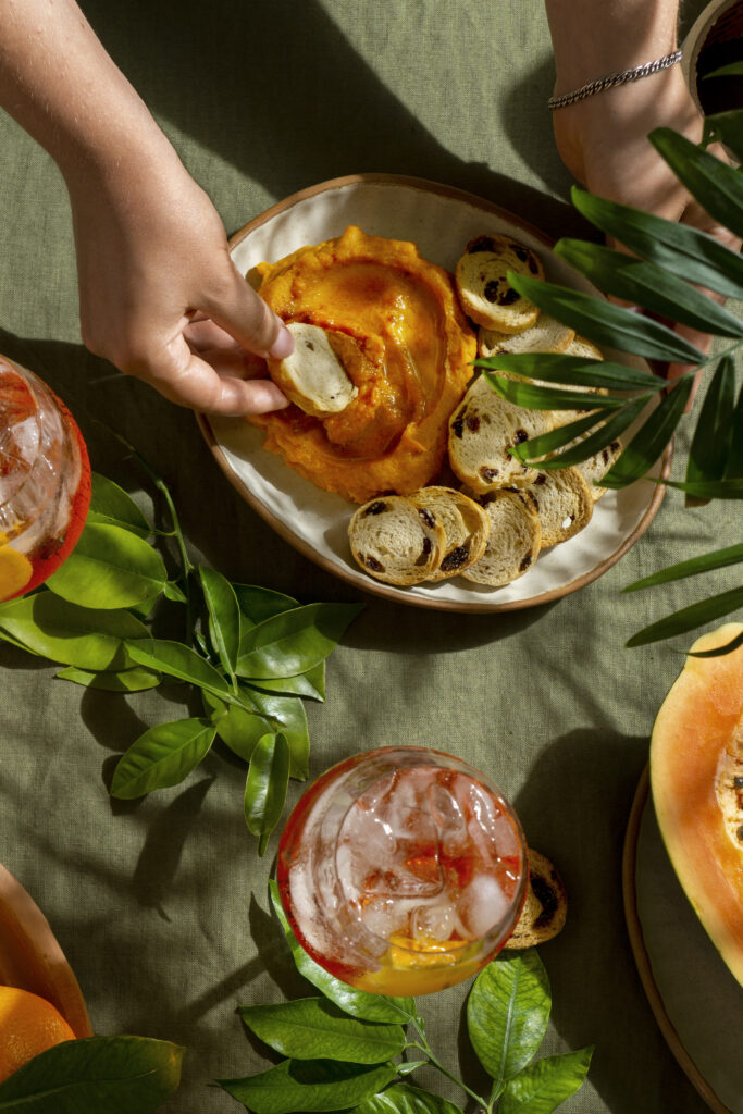 hand-die-leckeres-essen-halt Ayurveda Ernährungsbegleitung