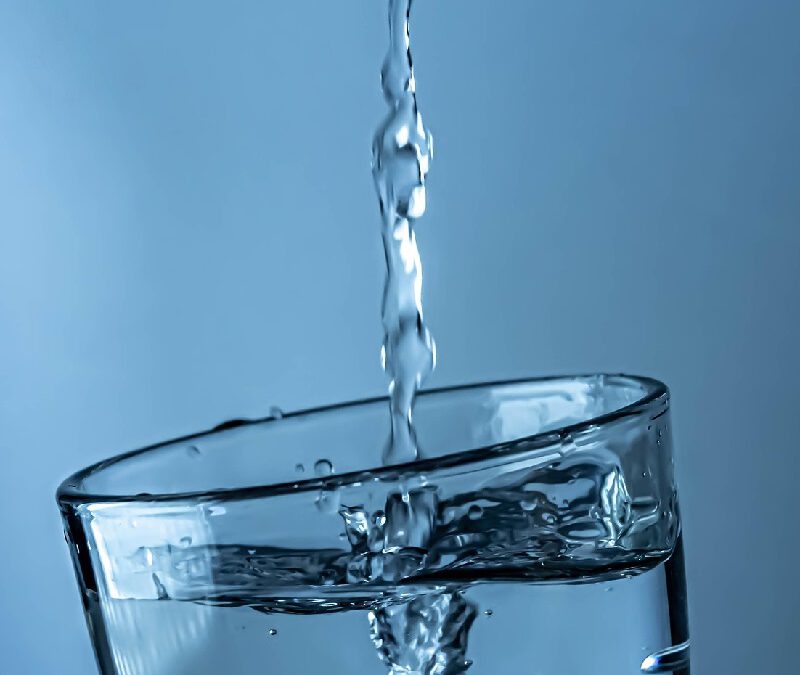 Ayurveda-Lebensweise: Warum warmes Wasser trinken sinnvoll ist – aber nicht immer